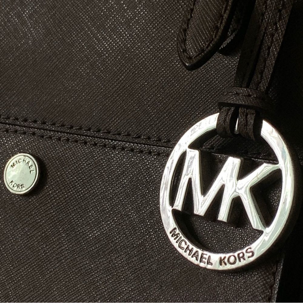 Michael Kors Jet Set Medium Purse Tote - Picture 4 of 9